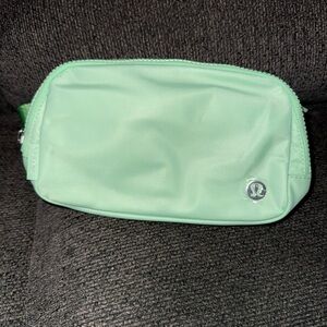 Lululemon Everywhere Belt Bag